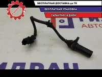 Датчик положения коленвала Kia Cerato 4 39180-2B000.