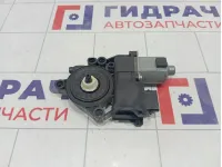 Моторчик стеклоподъемника переднего левого Kia Cerato 82450M6020