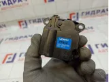 Моторчик заслонки отопителя (печки) Kia Cerato D332EDFAA02