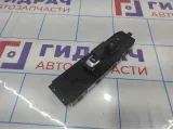 Кнопка стеклоподъемника Kia Optima (JF) 93575D4AE0BYF. Передняя правая.