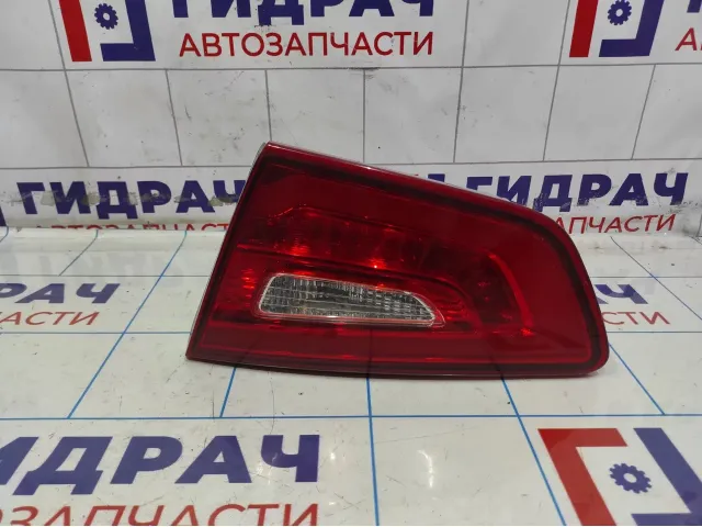 Фонарь задний внутренний правый Kia Optima (TF) 92404-2T610