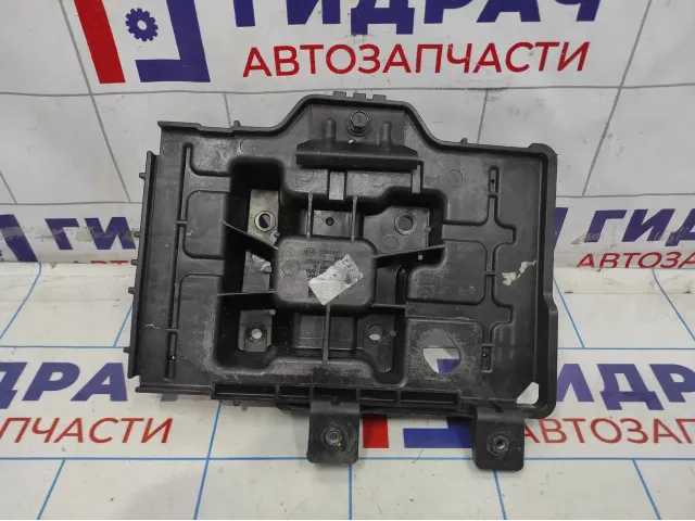 Крепление АКБ Kia Optima (TF) 37150-2T200