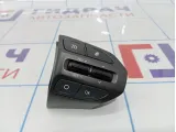 Кнопка многофункциональная в рулевое колесо правая Kia Optima (TF) 967102T610VA