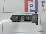 Кнопка стеклоподъемника задняя Kia Optima (TF) 93580-2T530