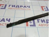 Накладка стекла переднего правого Kia Optima (TF) 82220-2T000