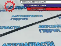 Накладка стекла переднего левого Kia Rio 3 82210-4Y000.