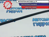 Планка стекла двери передней правой Kia Rio 3 82241-4X000.