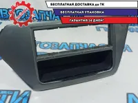 Накладка декоративная под магнитолу Kia Rio 3 84741-4Y000-DAQ. С ящиком. Дефекты.
