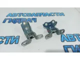 Петли двери задней правой Kia Rio 3.
