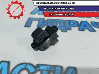 Кнопка стеклоподъемника Kia Rio 3 93580-4X000.