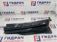 Решетка под лобовое стекло (Жабо) левая Kia Rio 2 861501G000