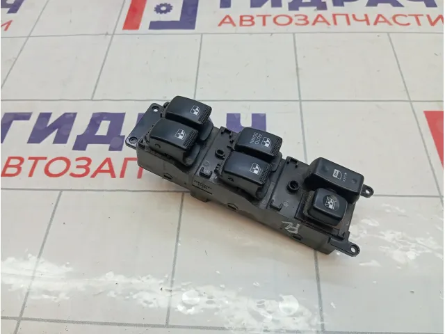 Блок управления стеклоподъемниками Kia Rio 935701G212