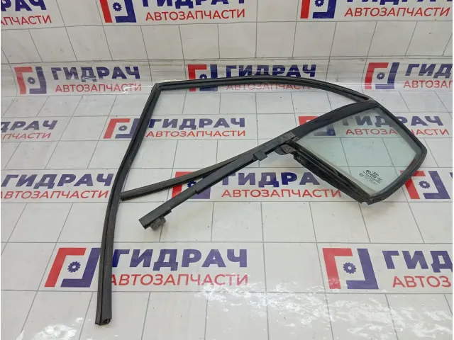 Стекло двери задней левой Kia Rio 834171G210