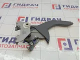 Рычаг, педаль стояночного тормоза Kia Rio 597101G000XI