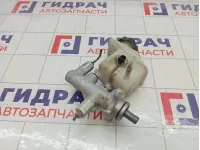 Цилиндр тормозной главный Kia Rio 585101G000
