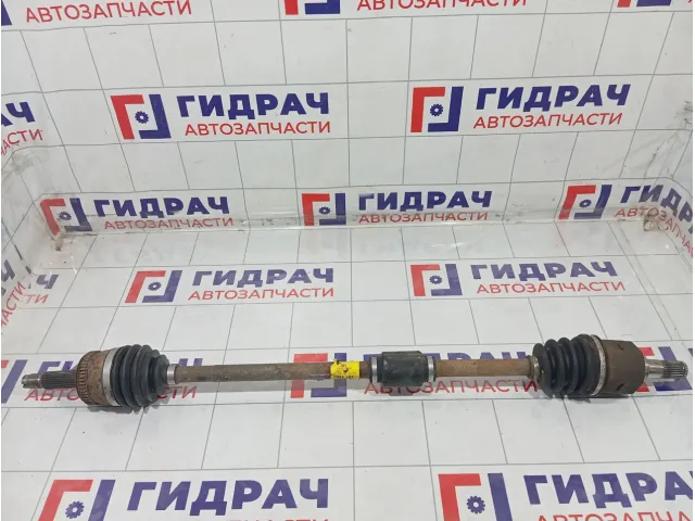 Привод передний правый Kia Rio 495001G051
