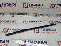 Уплотнитель стекла переднего правого Kia Rio (QB) 822414X000