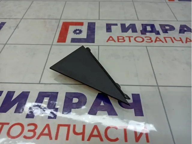 Накладка двери задней правой Kia Rio (QB) 838404X000
