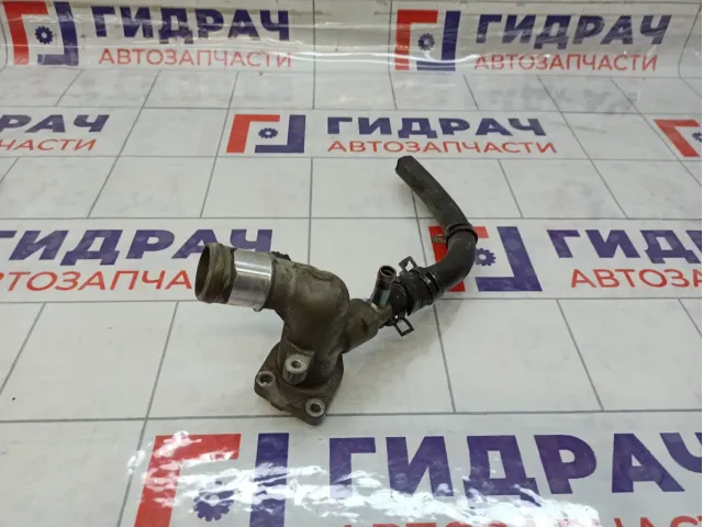 Фланец системы охлаждения Kia Rio (QB) 256002B003