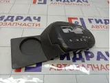 Накладка кулисы КПП Kia Rio (QB) 846504Y110WK
