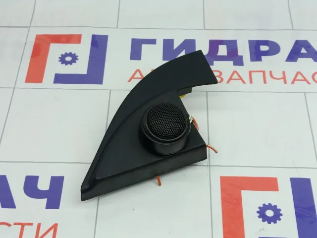 Крышка зеркала внутренняя левая Kia Rio 846514Y010