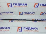 Накладка стекла переднего левого Kia Rio 822104Y000