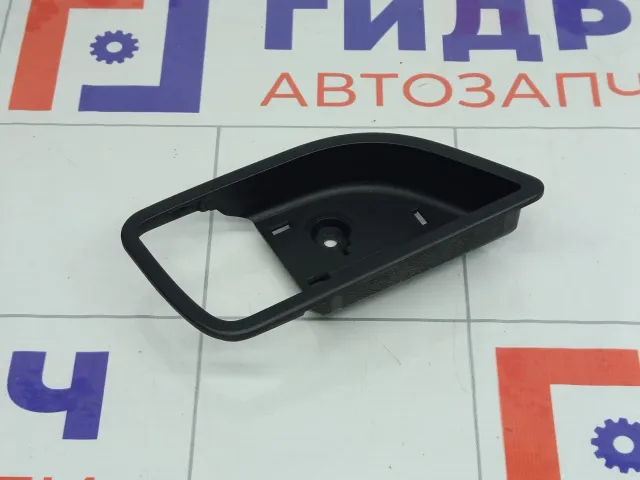 Накладка ручки внутренней левой Kia Rio 836114Y000WK