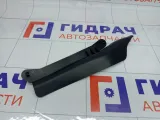 Накладка замка двери задней левой Kia Rio 814764Y000