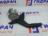 Рычаг, педаль стояночного тормоза Kia Rio 597104Y000