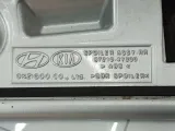 Спойлер багажника Kia Rio 872104Y200