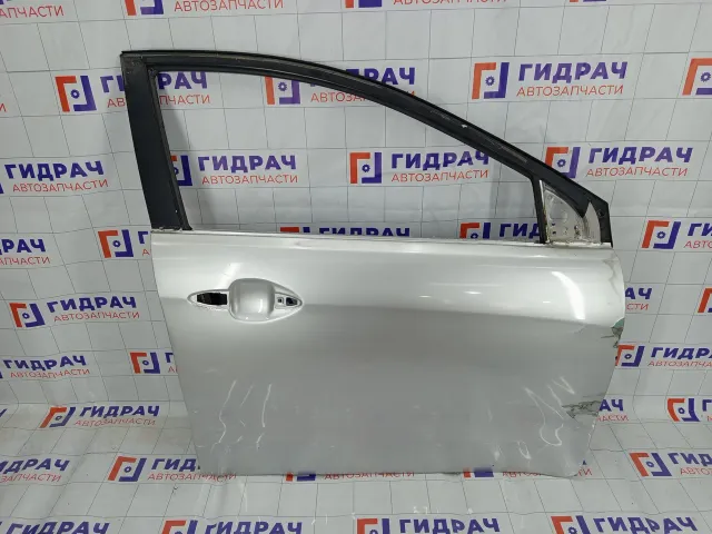 Дверь передняя правая Kia Rio 760044Y000