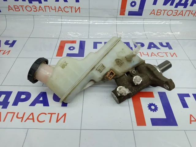 Цилиндр тормозной главный Kia Rio 585104L100
