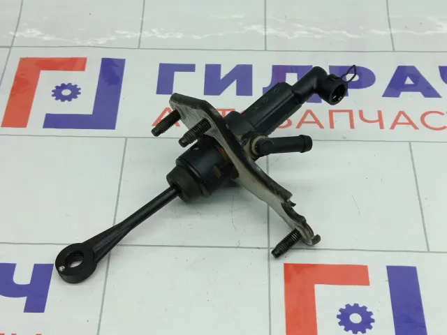 Цилиндр сцепления главный Kia Rio 416101R100