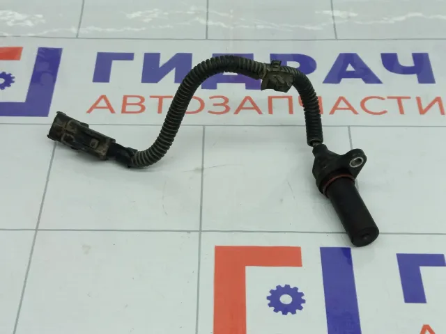 Датчик положения коленвала Kia Rio 391802B000