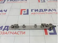 Топливная рампа (топливная рейка) Kia Rio 353402B010