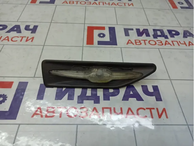Повторитель на крыло правый Kia Rio 923044X000