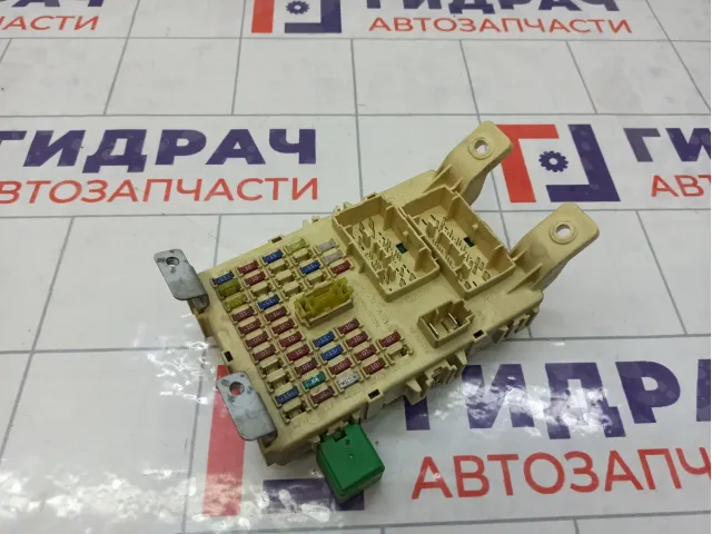 Блок предохранителей Kia Rio 919504Y570