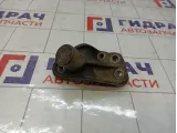 Кронштейн двигателя правый Kia Rio 218253X000