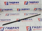 Накладка стекла переднего правого Kia Rio 822204Y000