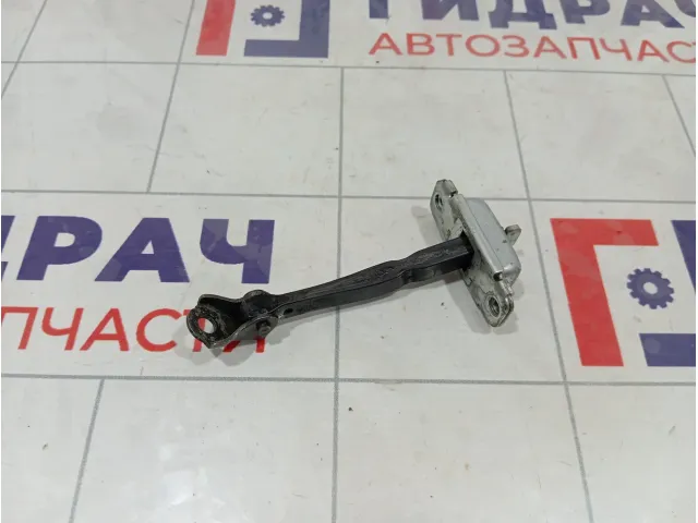 Ограничитель двери передней правой Kia Rio 793904Y000