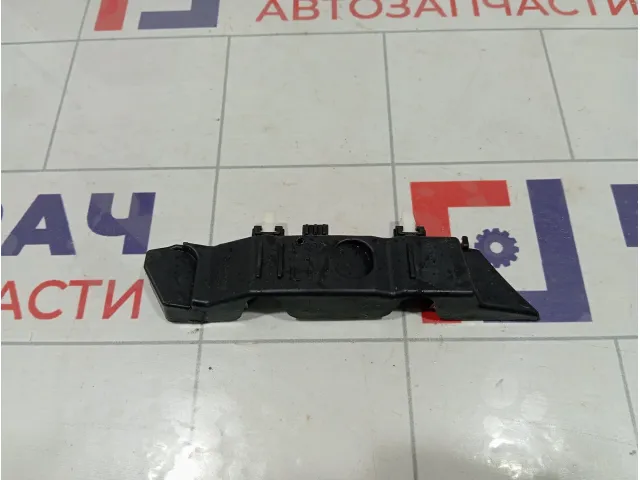 Кронштейн бампера передний левый Kia Rio 865134Y000
