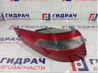 Фонарь задний наружный левый Kia Rio 924014X000