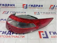 Фонарь задний наружный правый Kia Rio 924024X000
