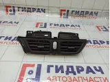 Дефлектор воздушный центральный Kia Rio 974104X100WK