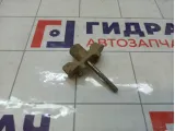 Крепление (болт) запасного колеса Kia Rio 628501R200