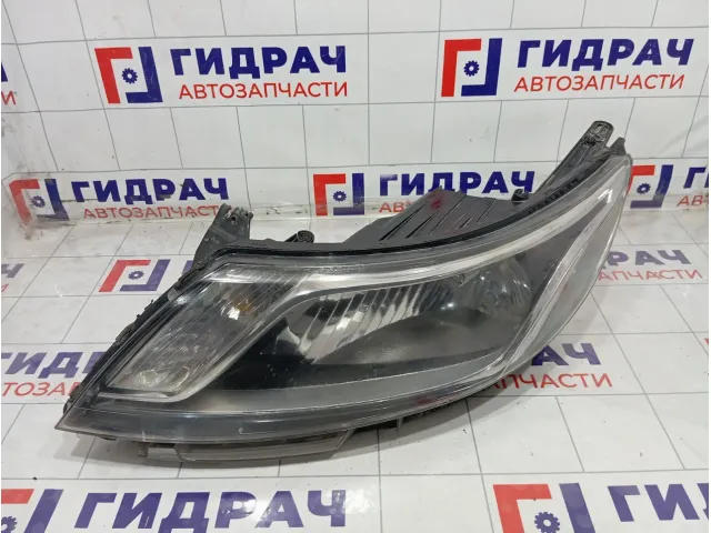 Фара левая Kia Rio 921014X000
