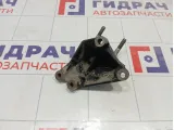 Кронштейн двигателя Kia Rio 216702B100