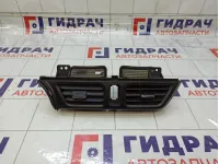 Дефлектор воздушный центральный Kia Rio 974104X100WK