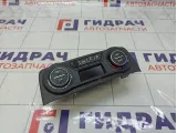 Блок управления климатической установкой Kia Rio 972504Y210WK