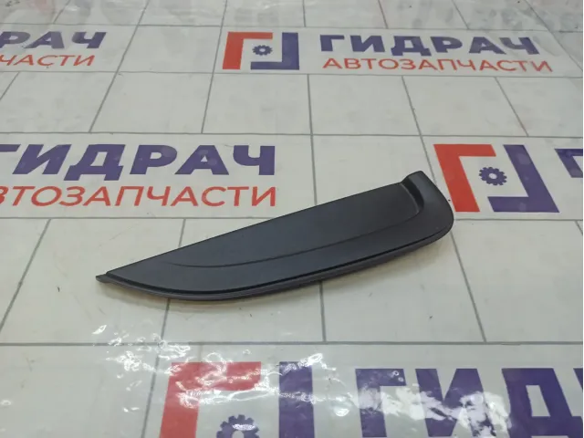 Накладка двери задней правой Kia Rio 878204Y000